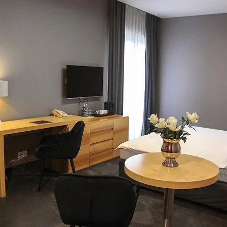 Hotell Port 5*