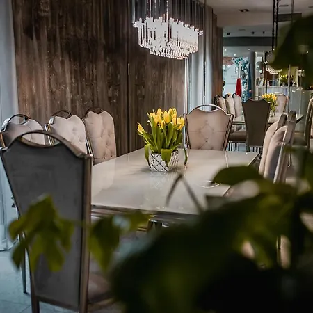 Port Hotell 5*
