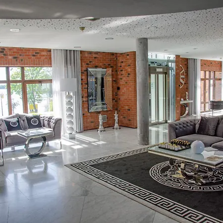 Port 5* Оструда