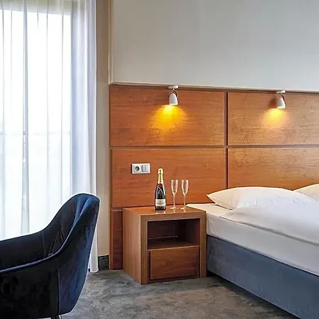 Port 5* Ostróda